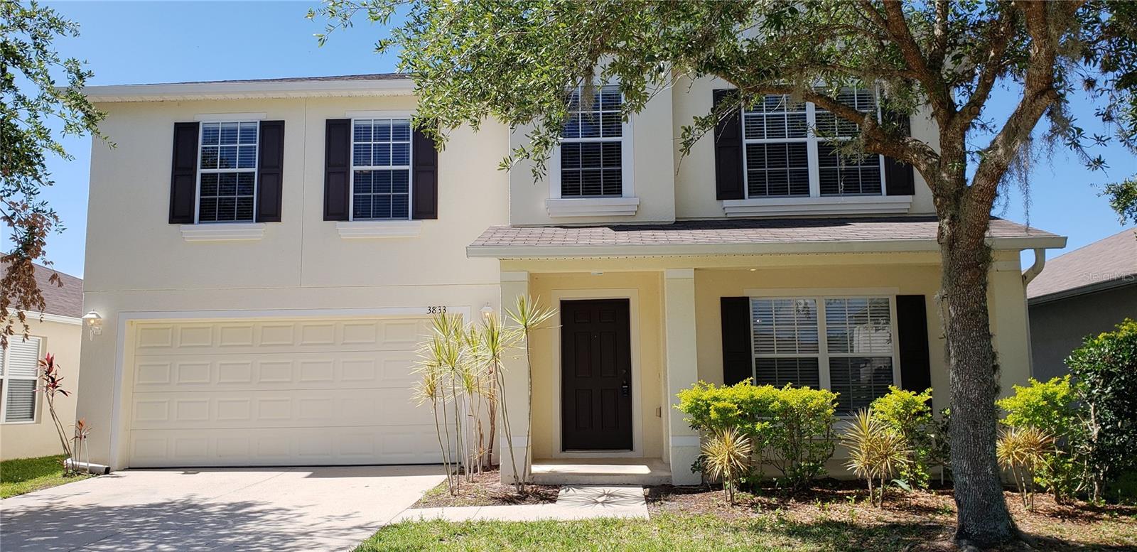 Come see this well maintained home located in Sanford! This home boasts 4 bedrooms, 2.5 bathrooms and a lush backyard. This home is located just off of Lake Mary Blvd and 46!
