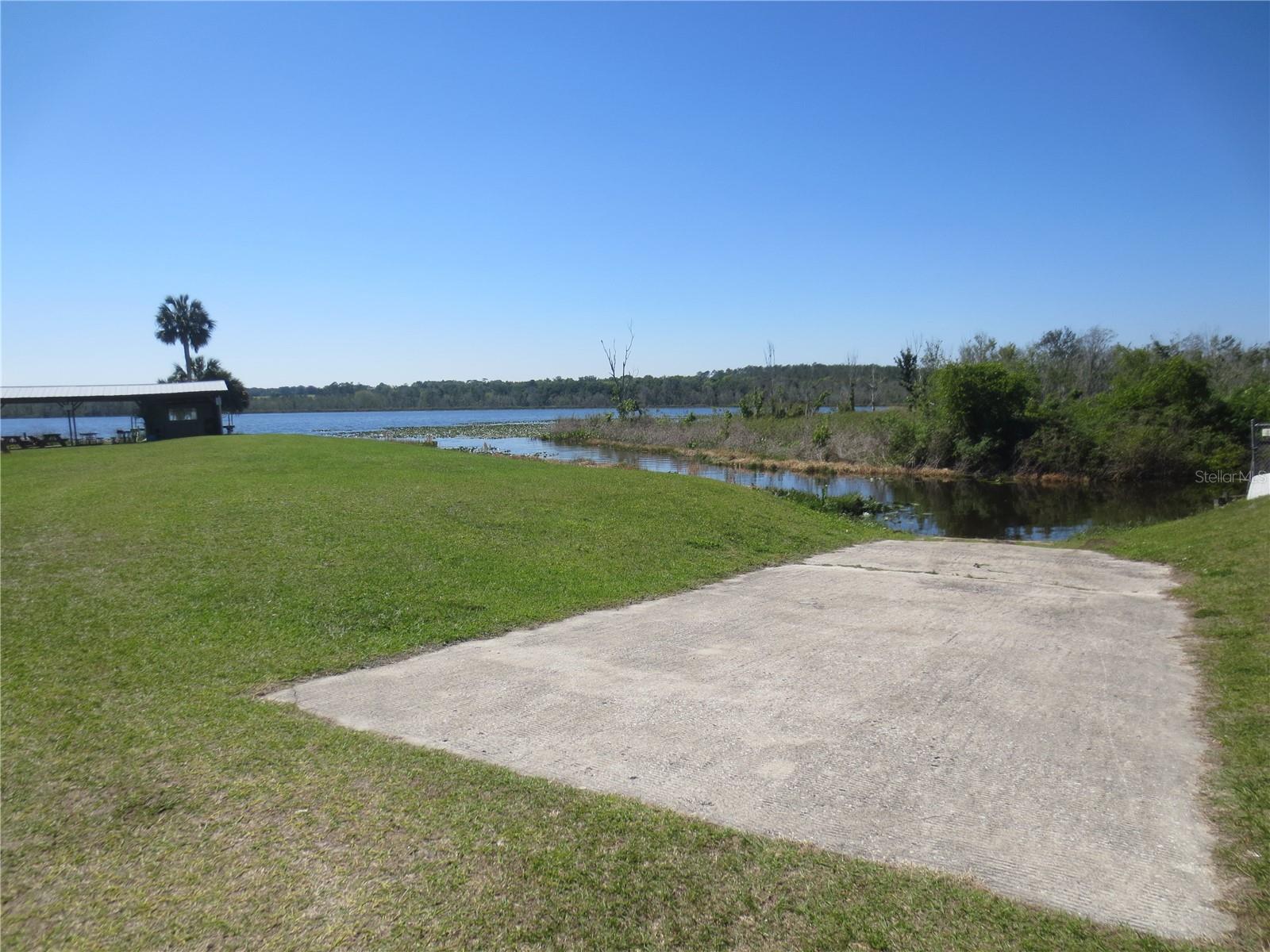 LAKE BRYANT SHORES - Land