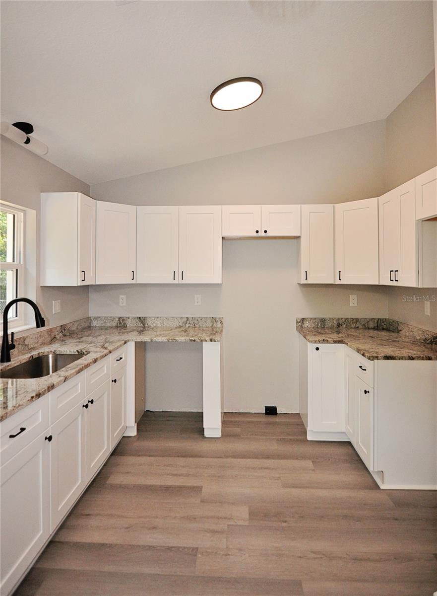 ZEPHYR HEIGHTS FIRST ADD - Residential