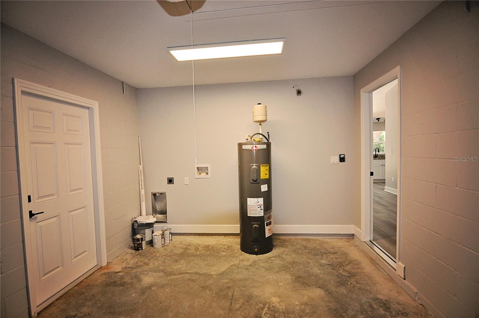 ZEPHYR HEIGHTS FIRST ADD - Residential
