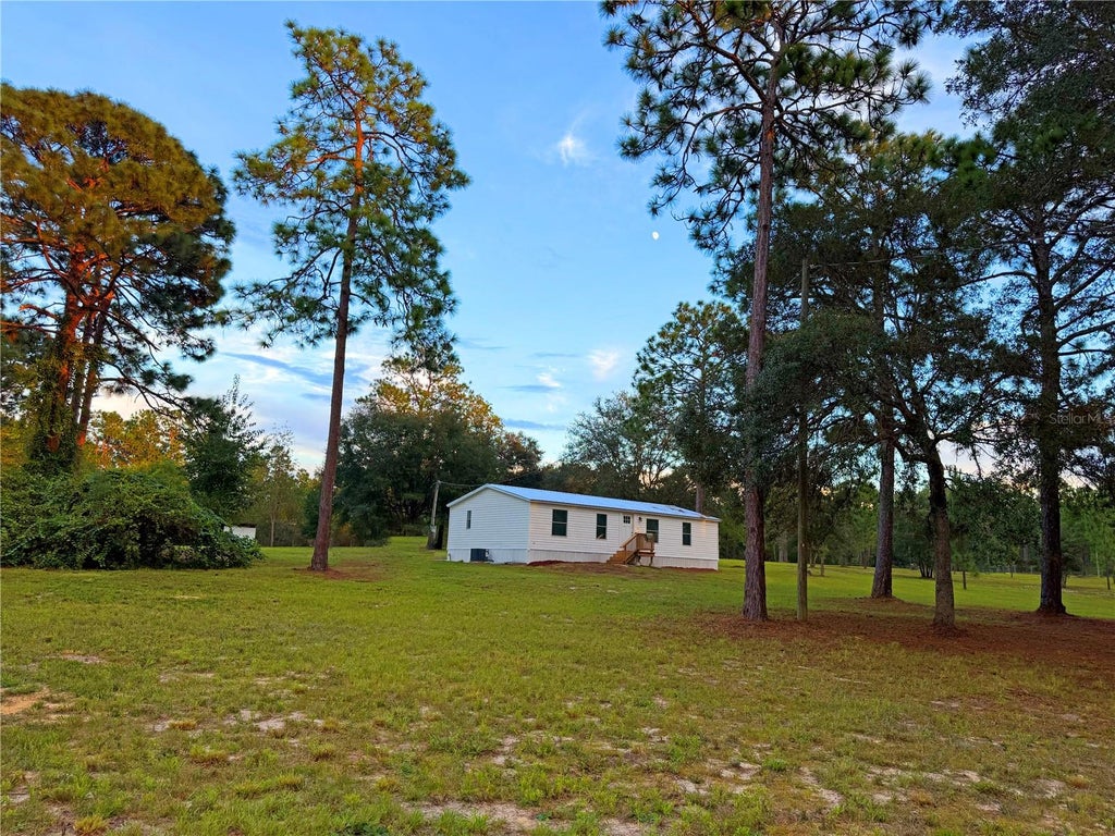 Photo of 104 Doe Trail, Hawthorne, FL 32640 (MLS # GC543850)