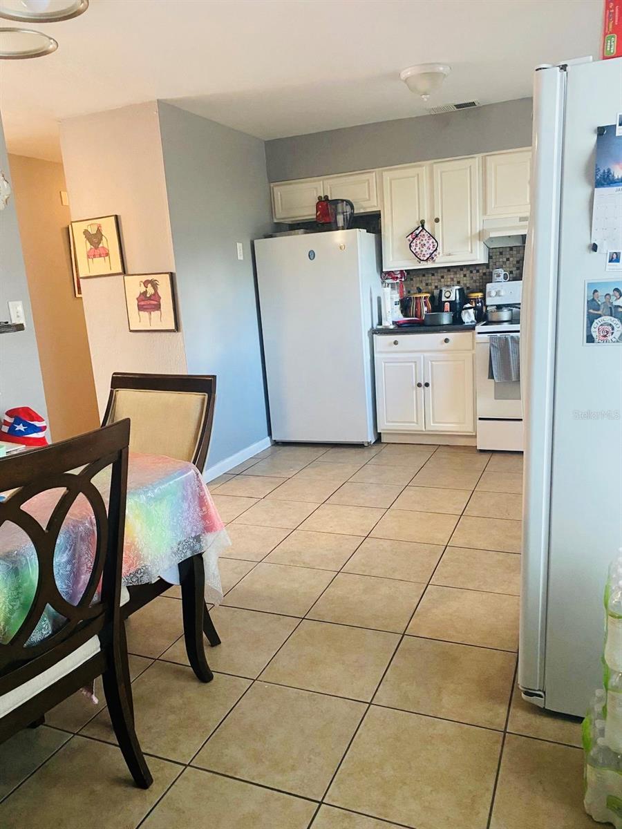 HIGHLAND PARK MANOR 04 - Residential