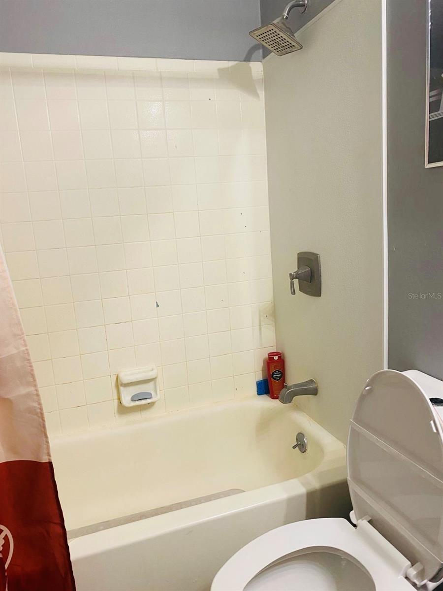 HIGHLAND PARK MANOR 04 - Residential