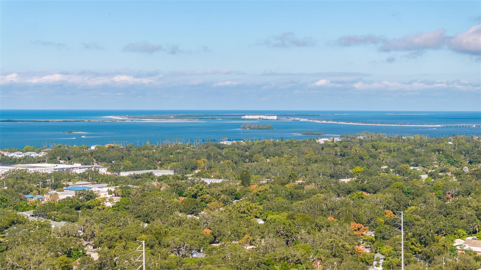 DOUGLAS ARMS - Residential