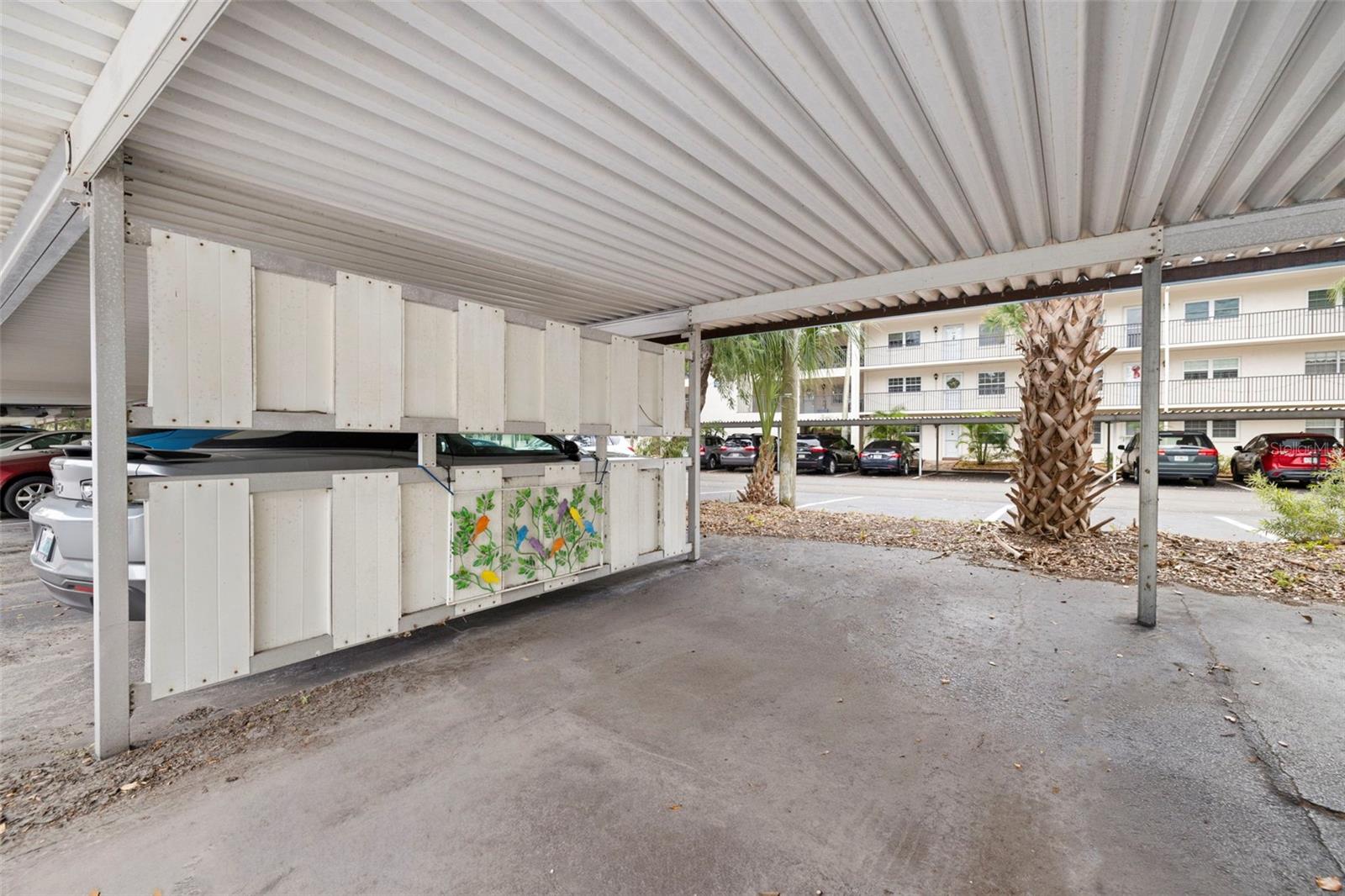 DOUGLAS ARMS - Residential