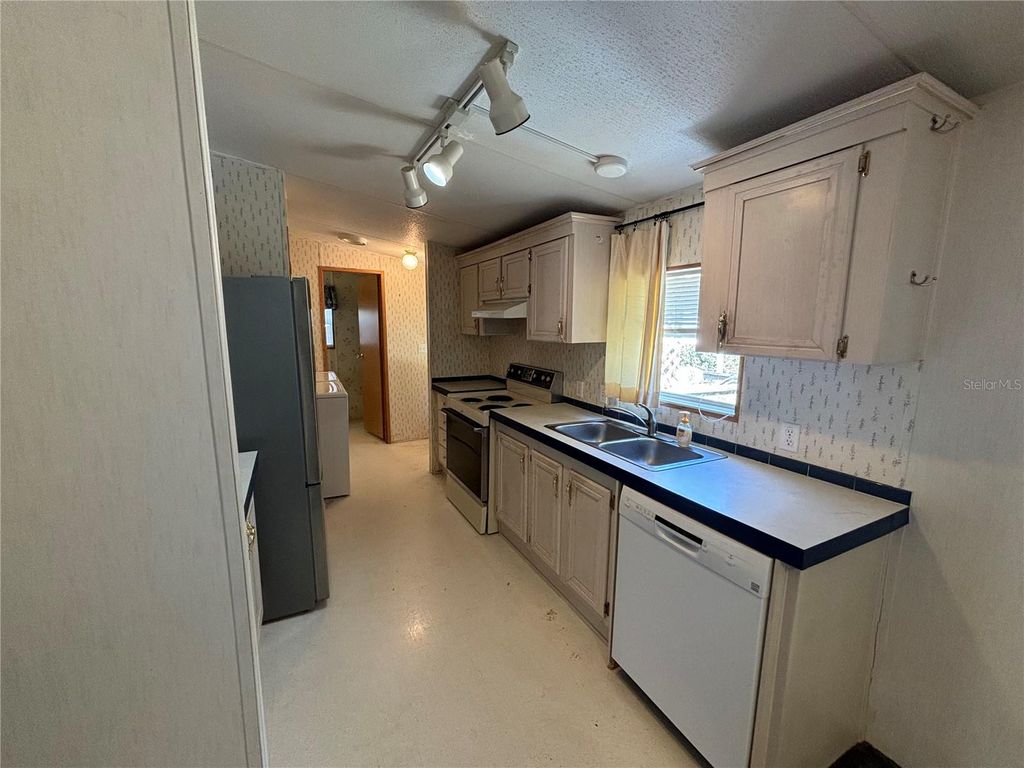 Photo of 4110 SW 168th Circle, Ocala, FL 34481 (MLS # TB8439866)