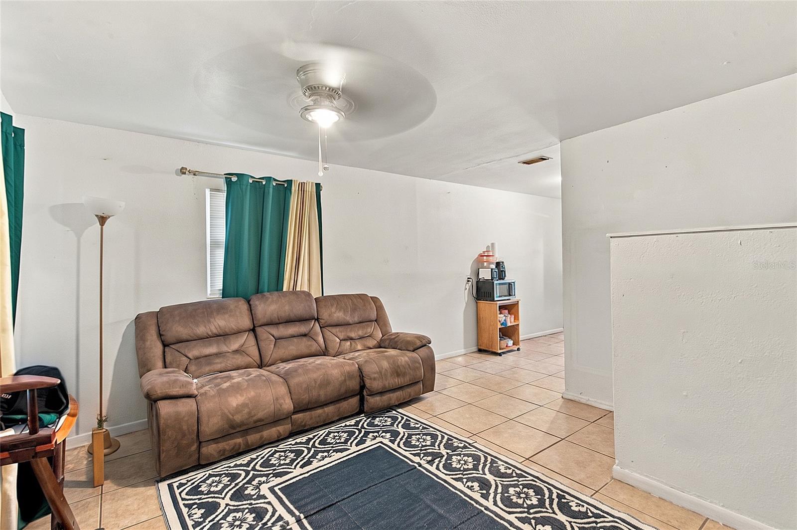 375 S 10TH AVENUE