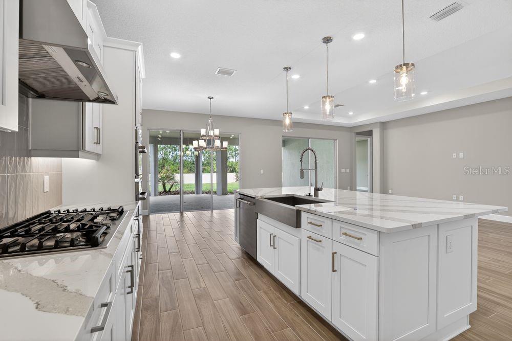 881 ARBOR GREEN TRAIL