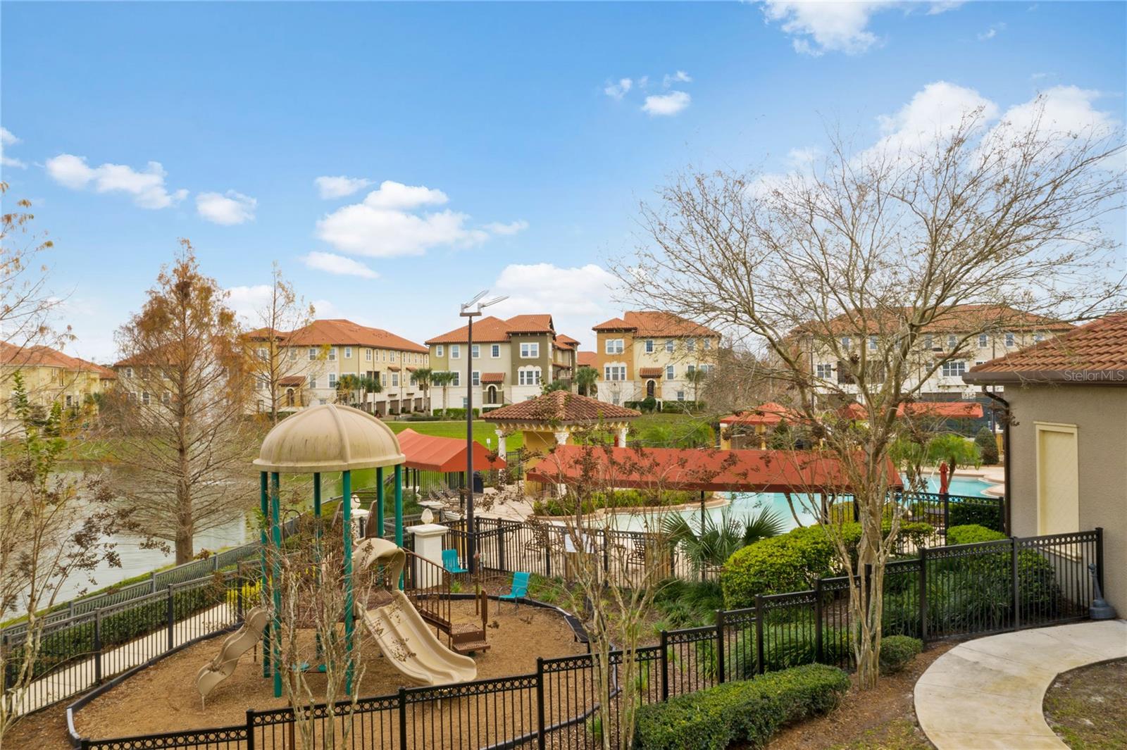 FOUNTAIN PARKE AT LAKE MARY - Residential