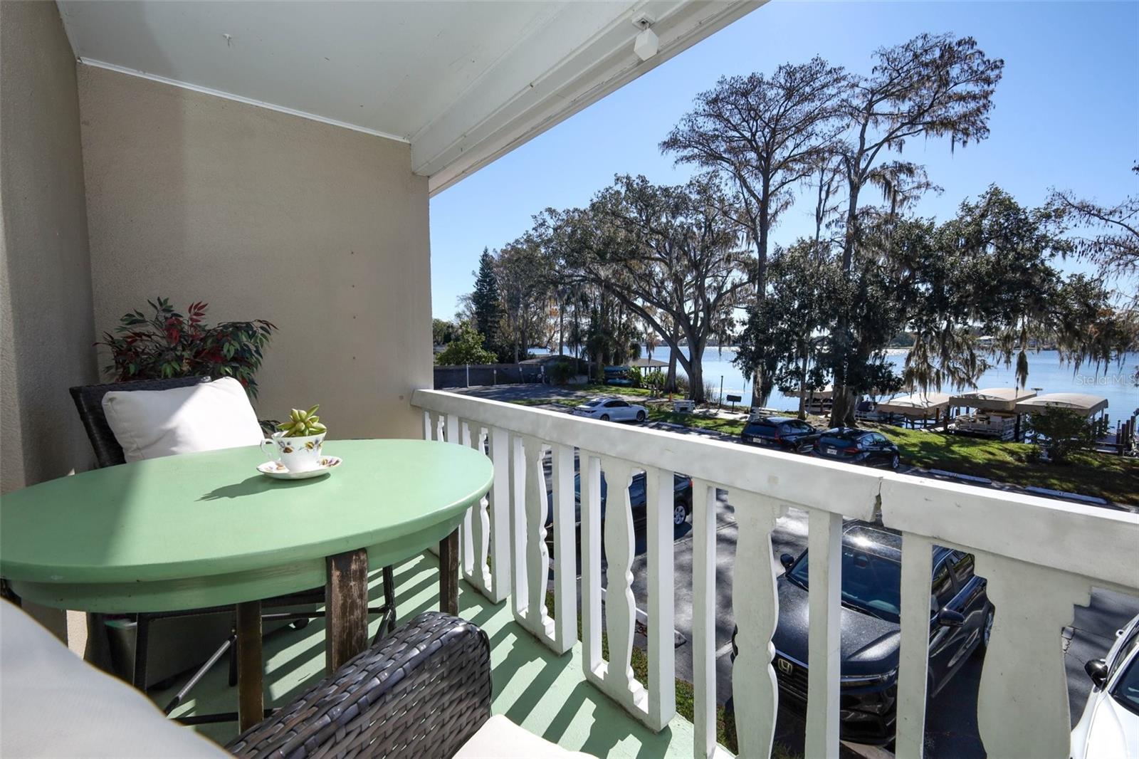 LAKESIDE MANOR APTS CONDO - Residential