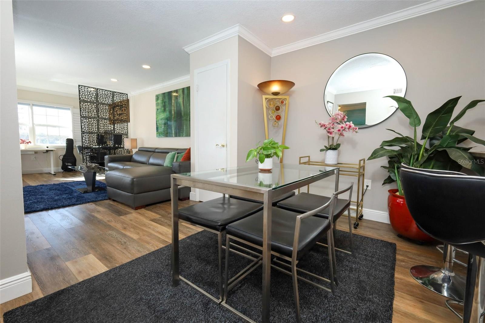 LAKESIDE MANOR APTS CONDO - Residential