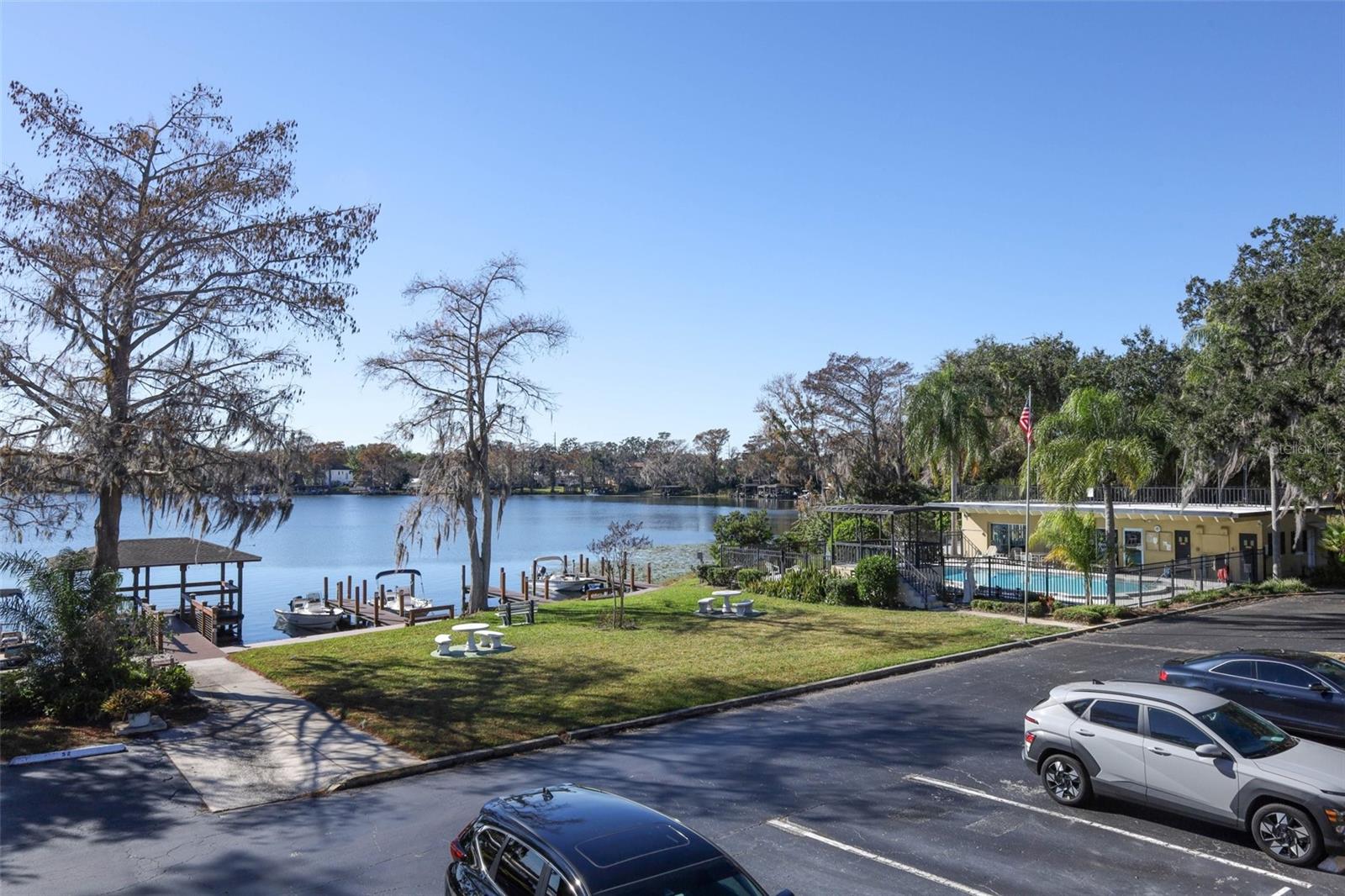 LAKESIDE MANOR APTS CONDO - Residential