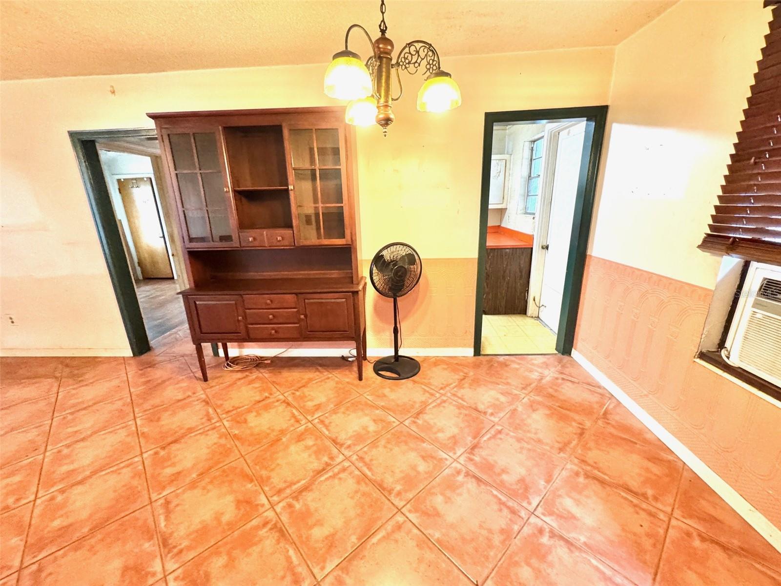 EAGLE CREST - Residential