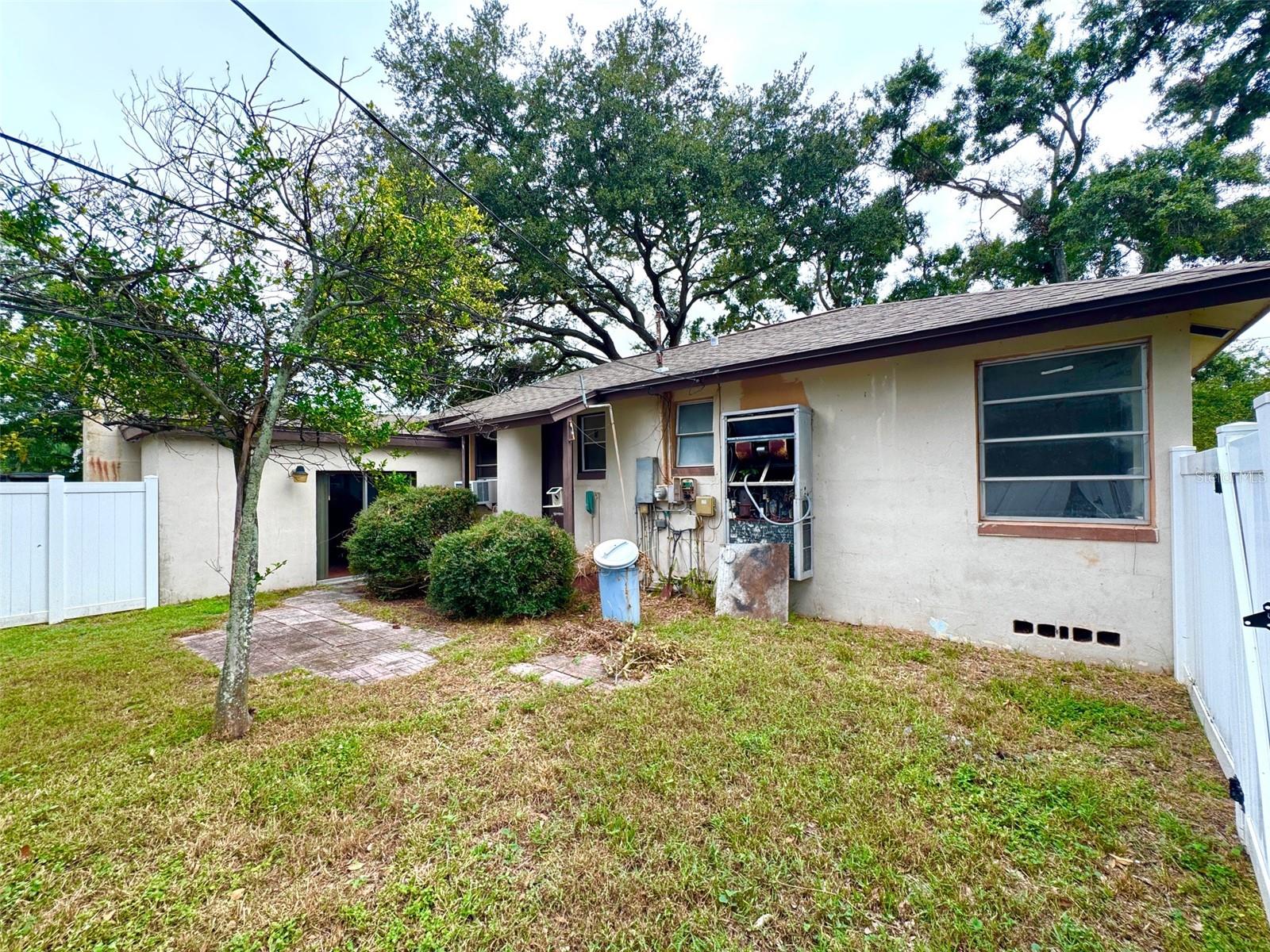EAGLE CREST - Residential