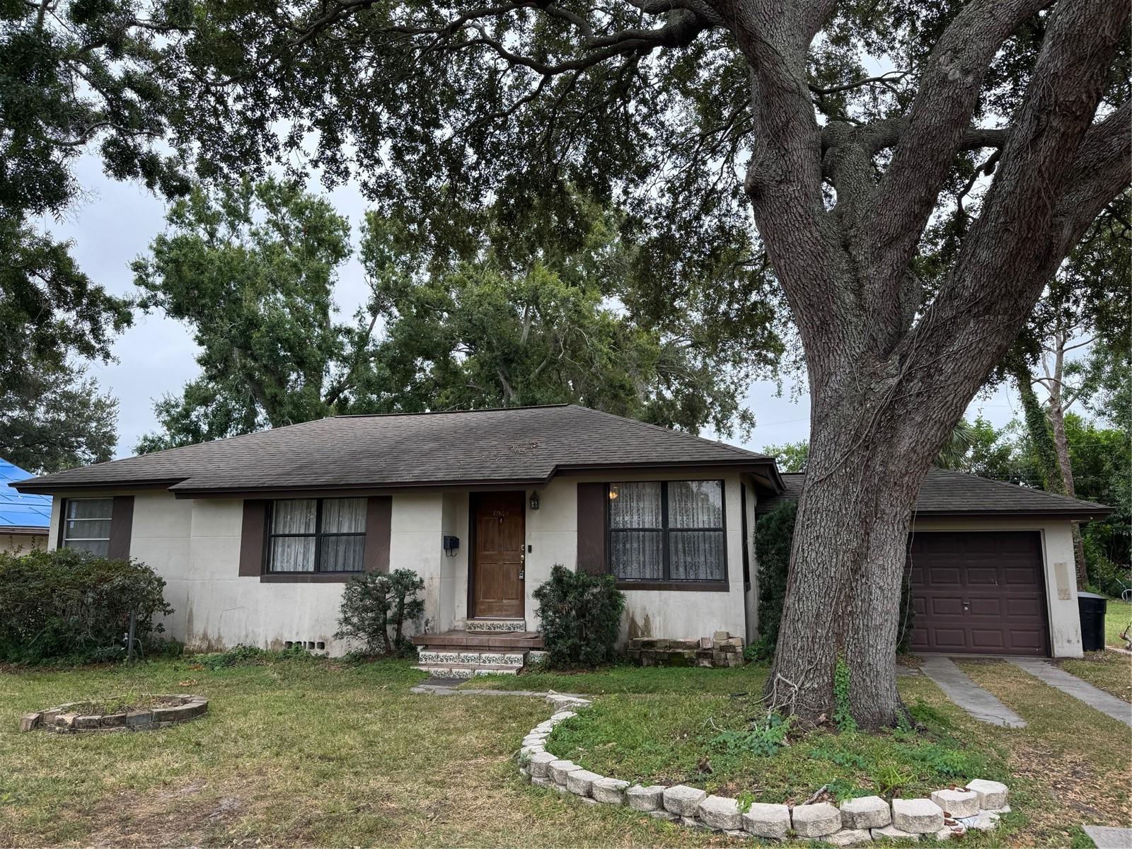 EAGLE CREST - Residential