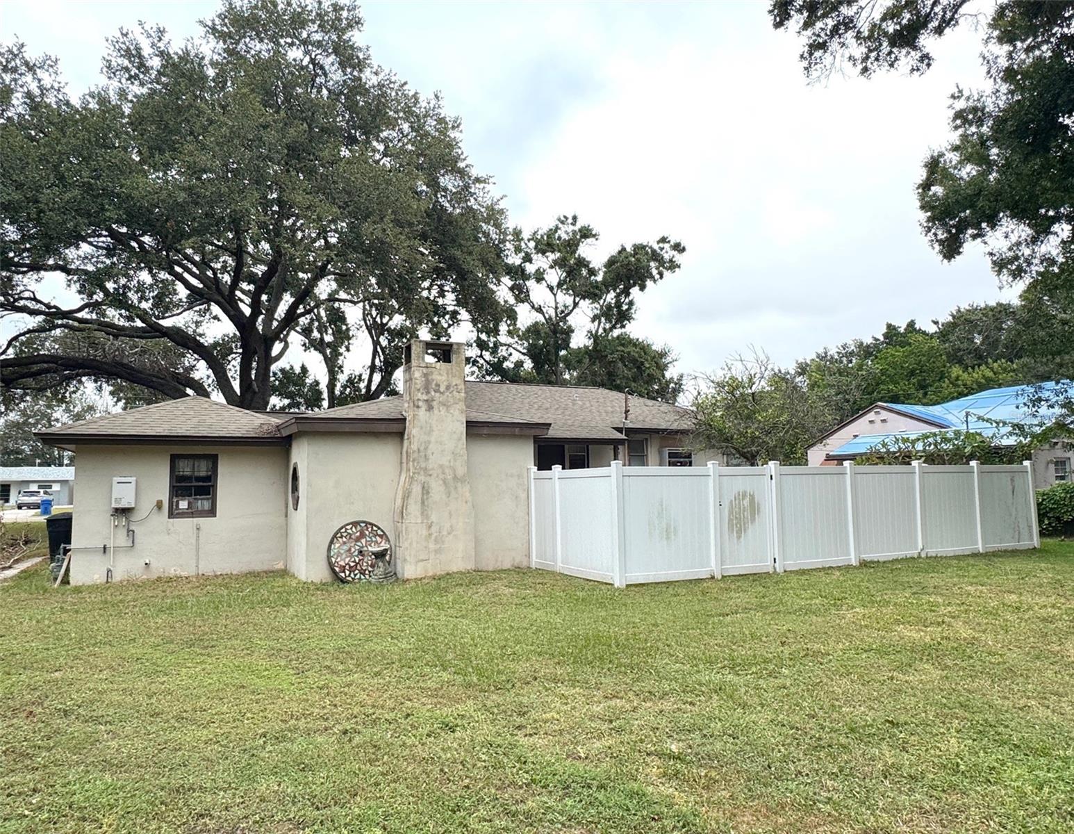 EAGLE CREST - Residential