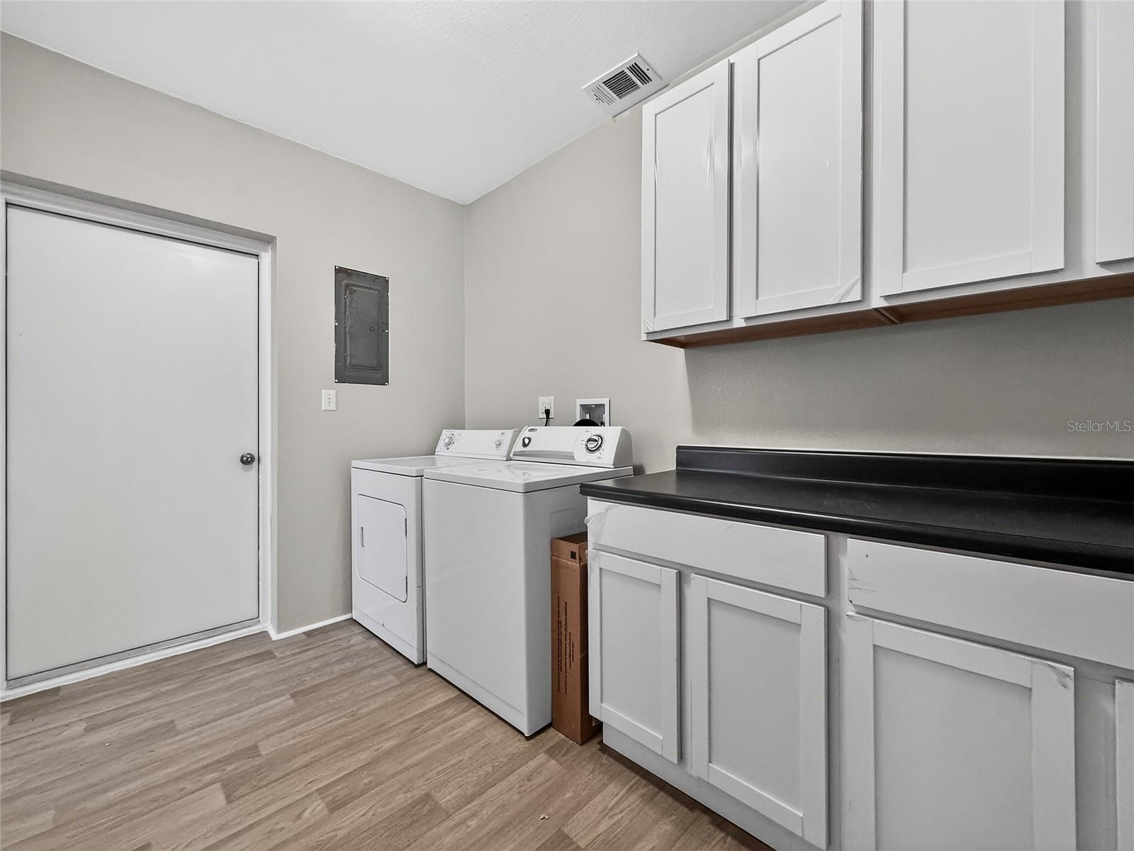 TAVARES - Residential Lease