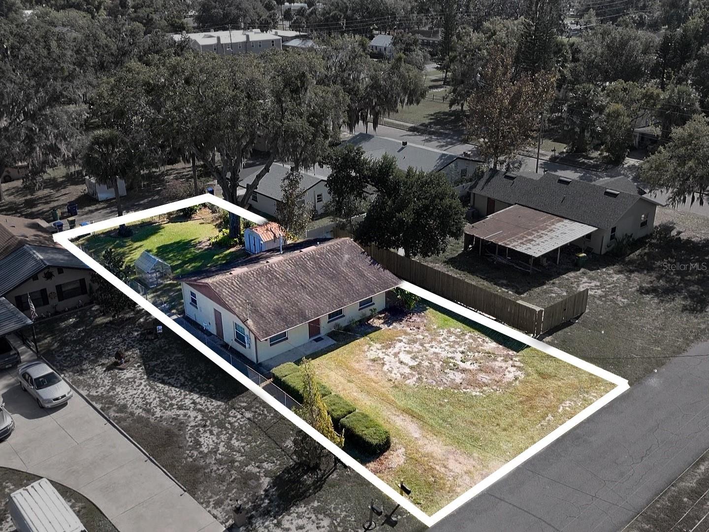 TAVARES - Residential Lease