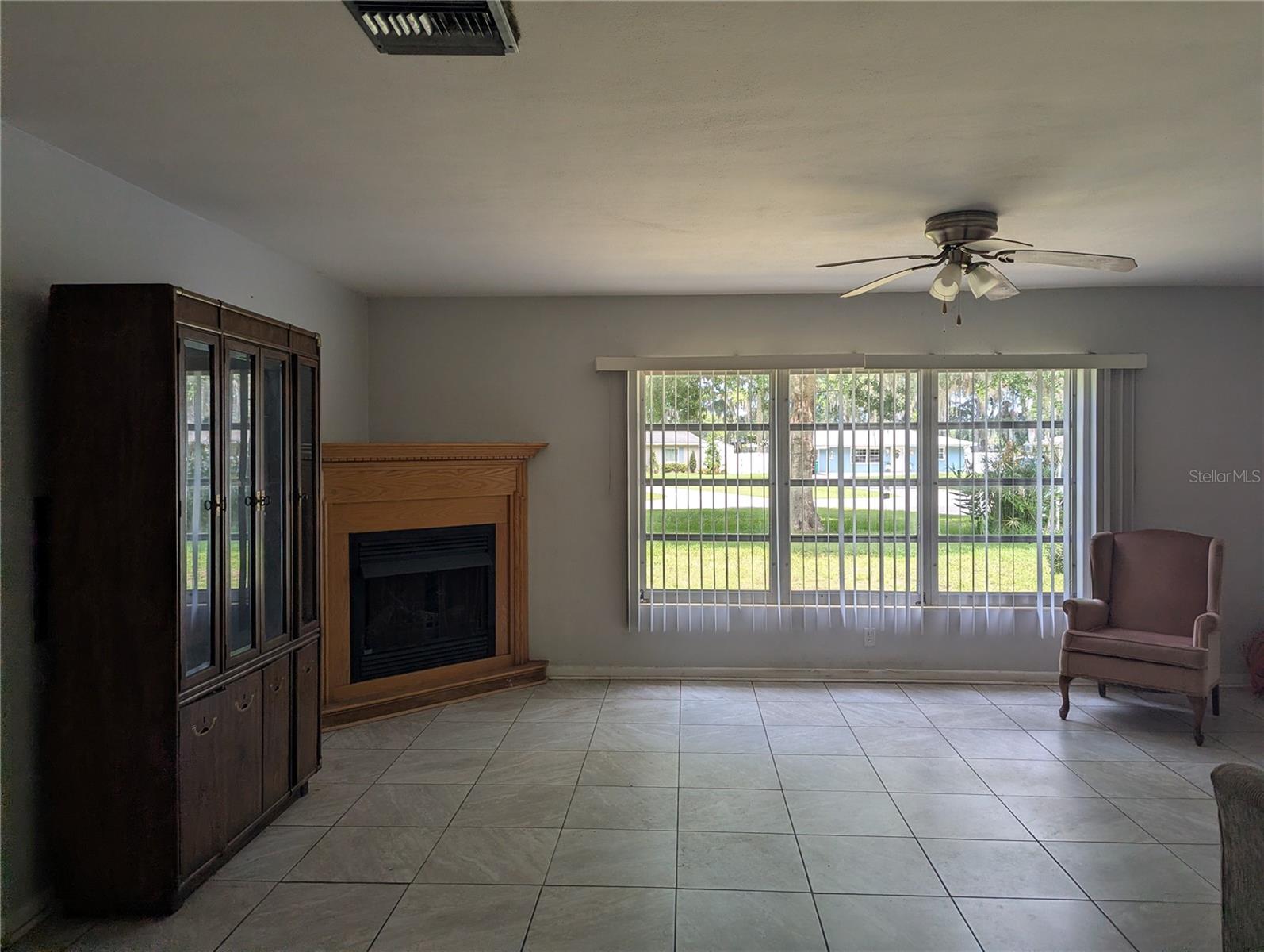 7633 S CRESCENT LOOP