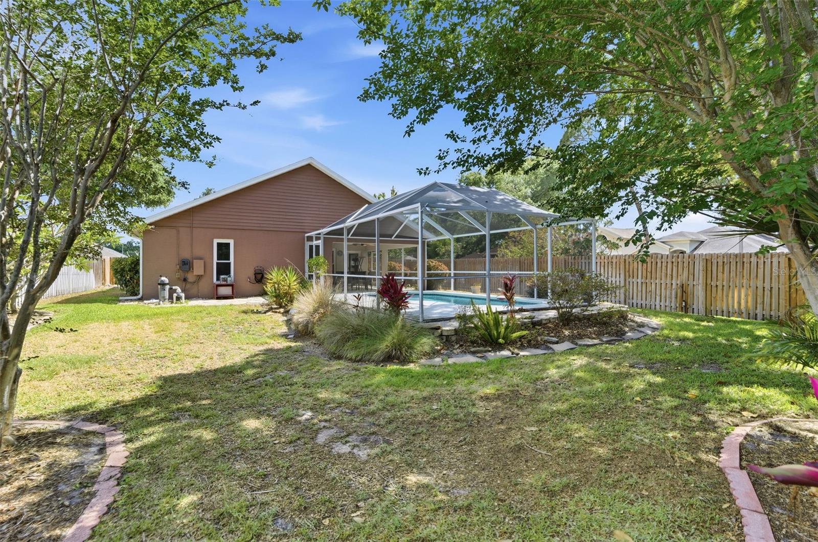 HIDDEN PINES AT COUNTRYSIDE - Residential