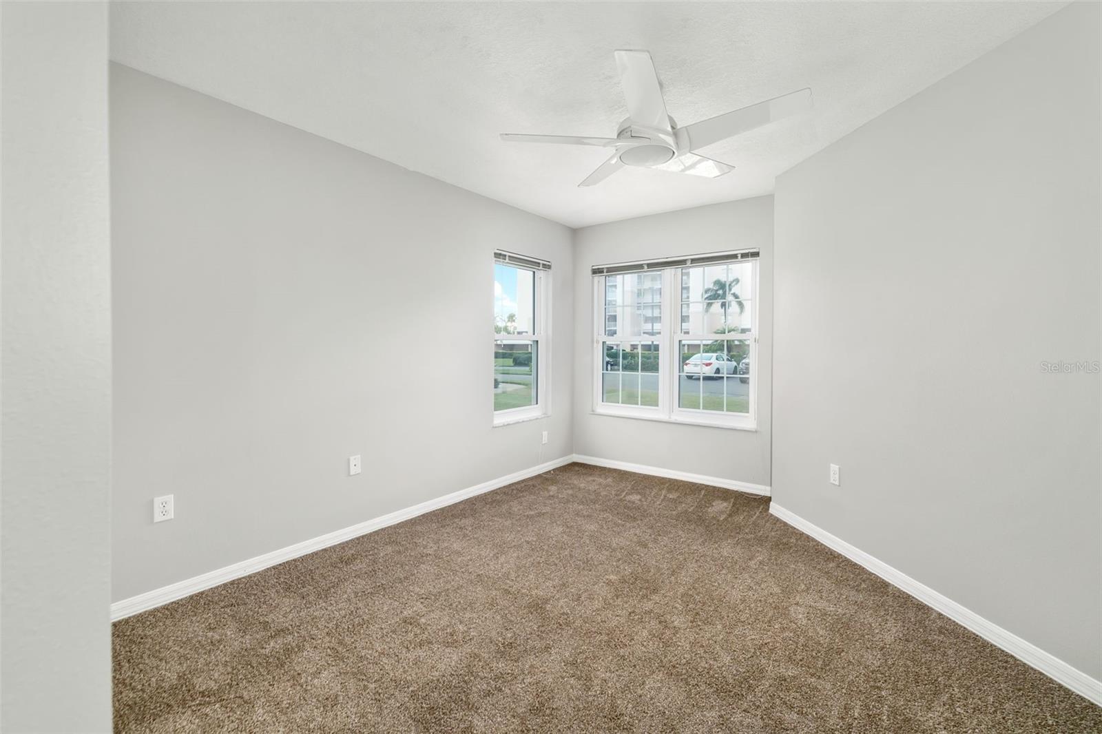 THE GREENS AT EDGEWATER - Residential