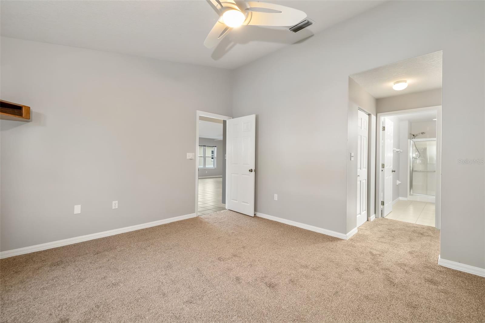 THE GREENS AT EDGEWATER - Residential