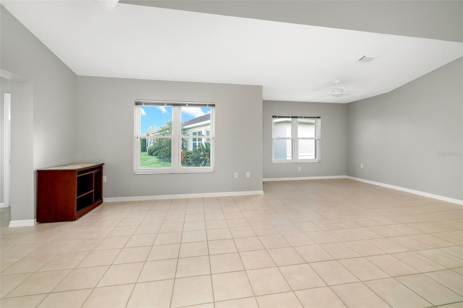 THE GREENS AT EDGEWATER - Residential