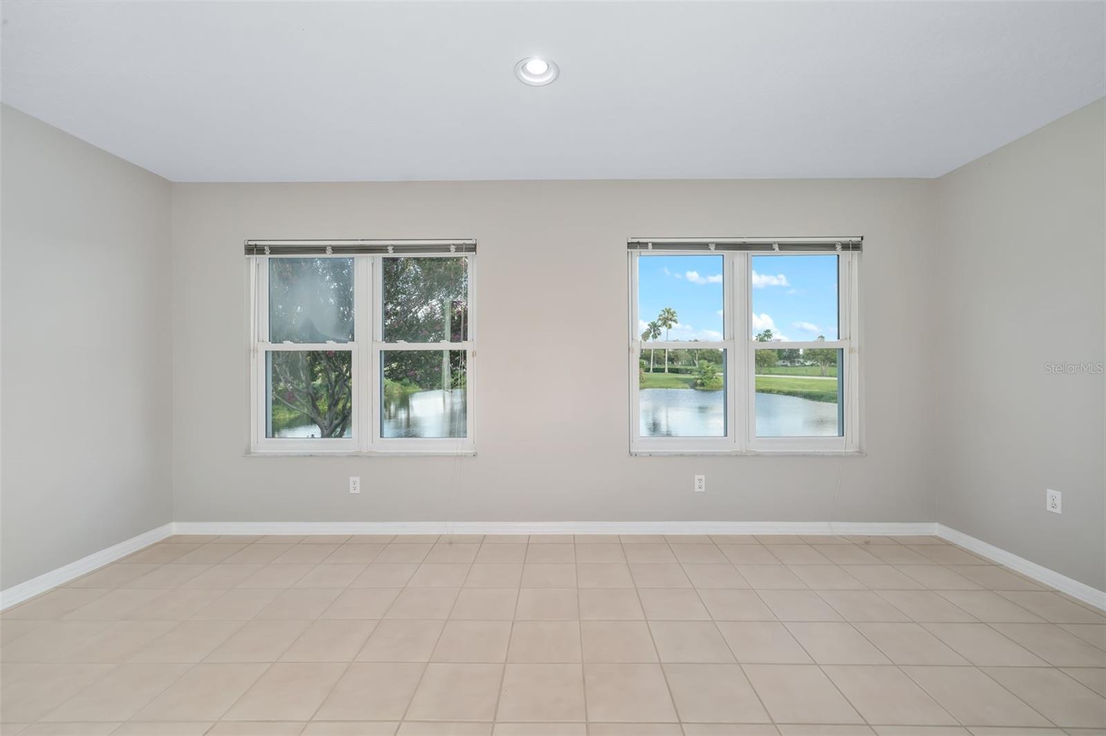 THE GREENS AT EDGEWATER - Residential