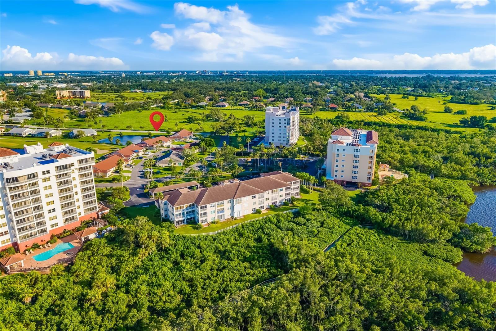 THE GREENS AT EDGEWATER - Residential