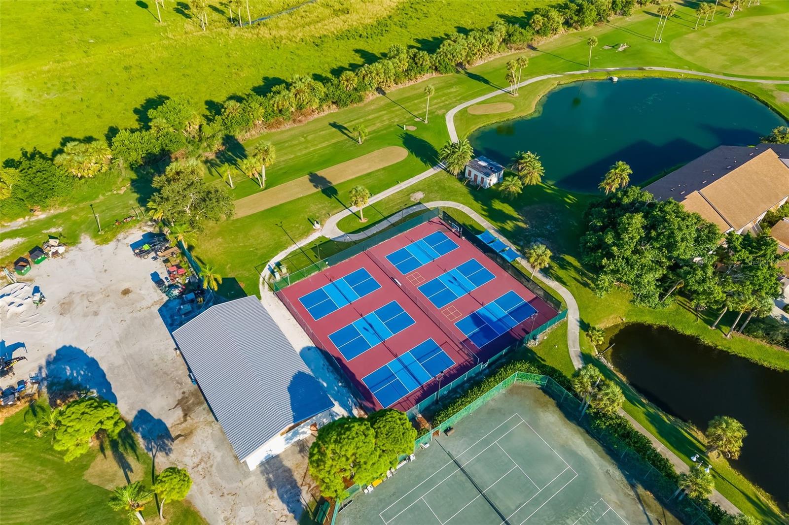 THE GREENS AT EDGEWATER - Residential