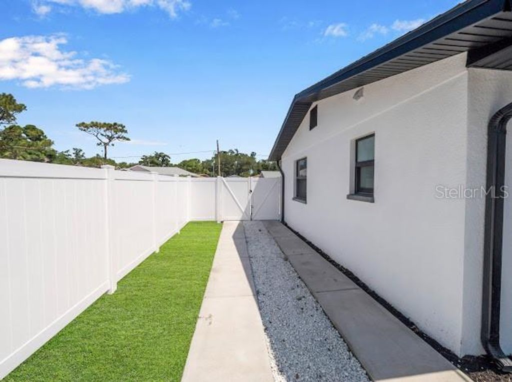 Photo of 6040 84th Avenue N, Pinellas Park, FL 33781 (MLS # TB8501987)