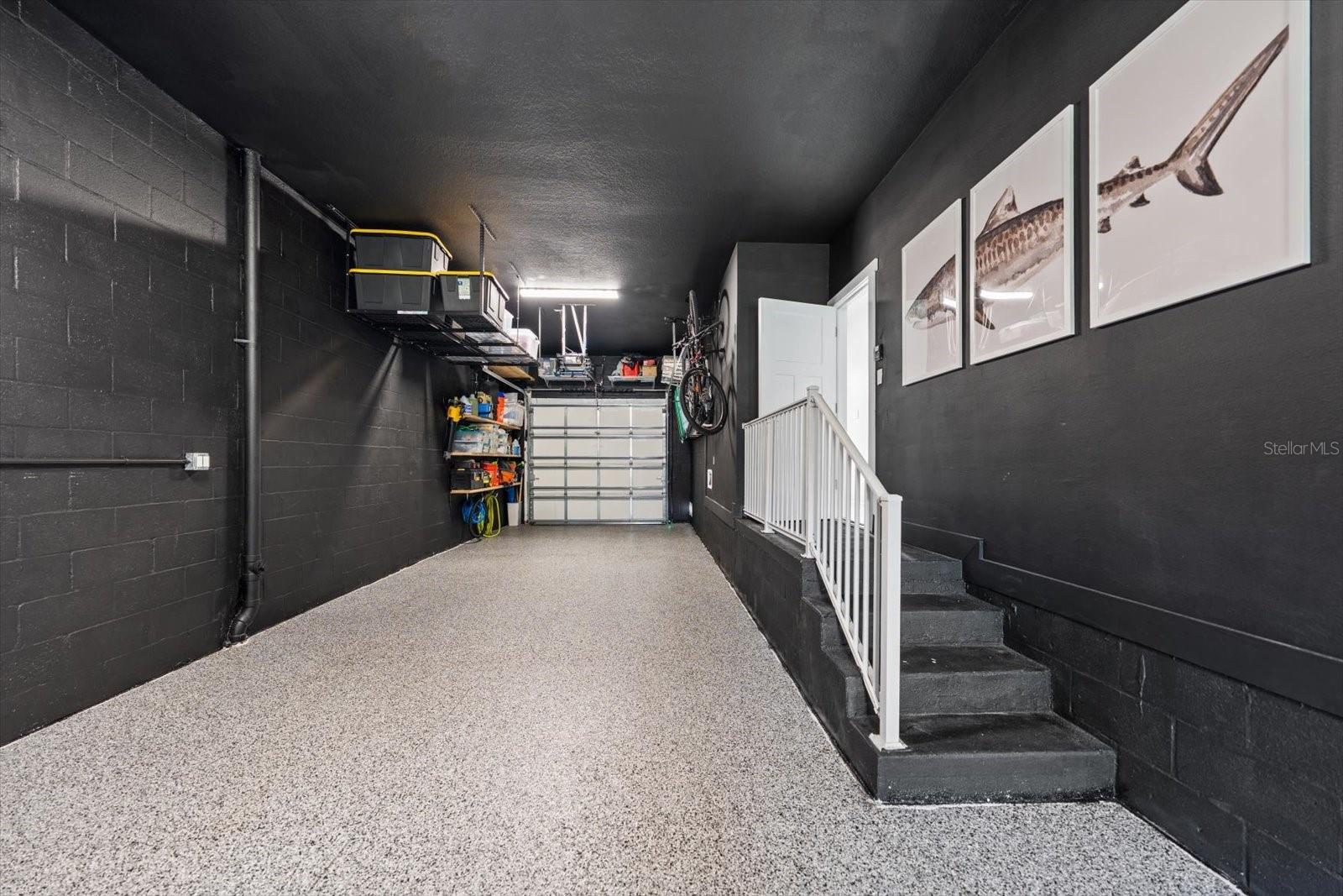 RIVIERA TWNHMS - Residential