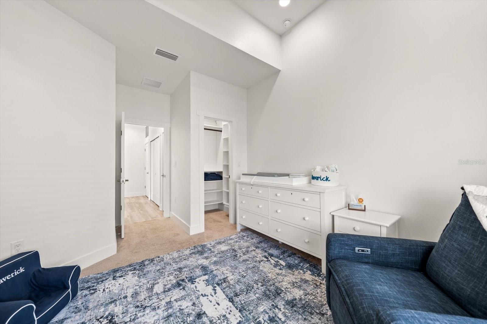 RIVIERA TWNHMS - Residential