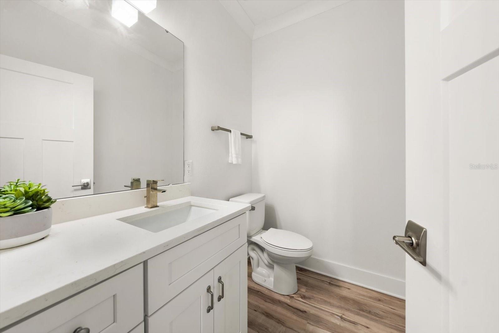 RIVIERA TWNHMS - Residential