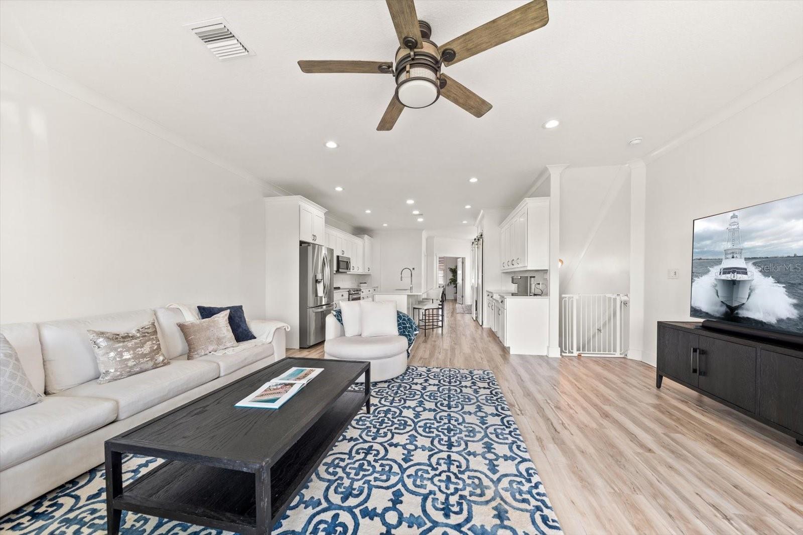 1297 SAVONA DRIVE NE