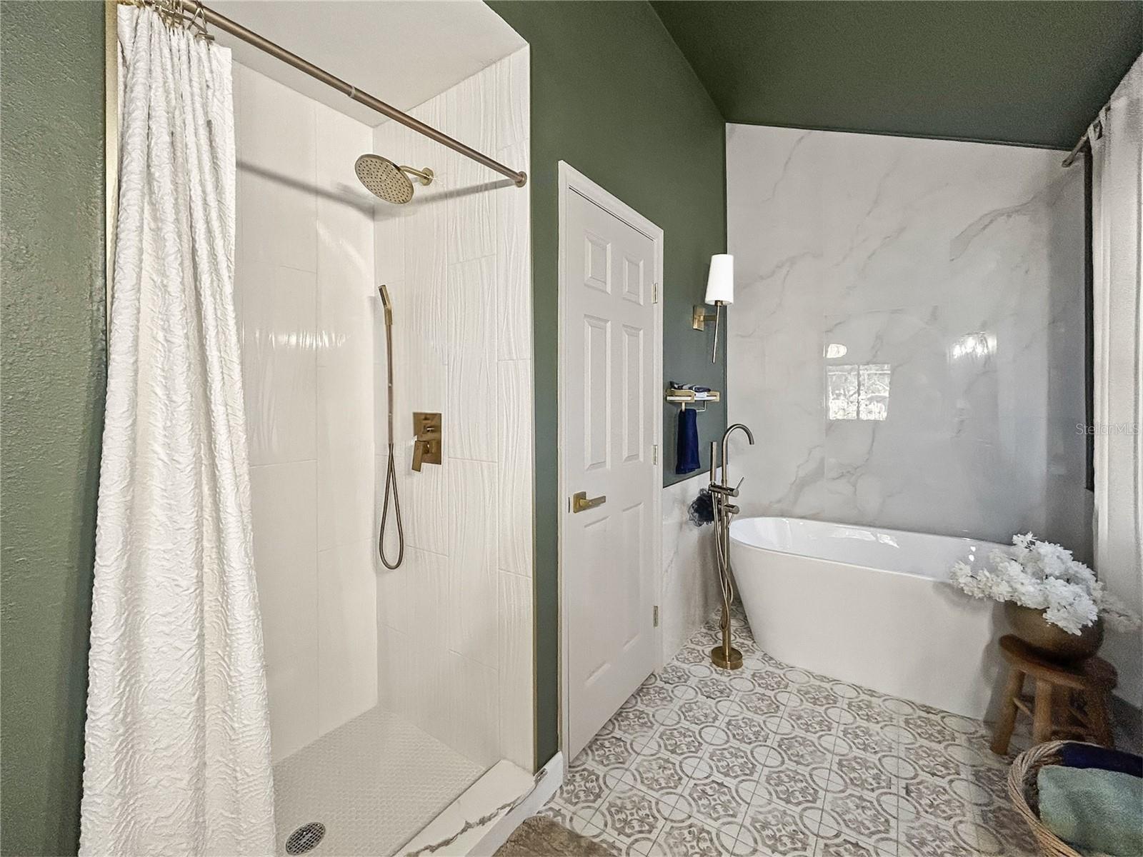 VILLAGE OF WOODLAND HILLS UNIT 1A - Residential