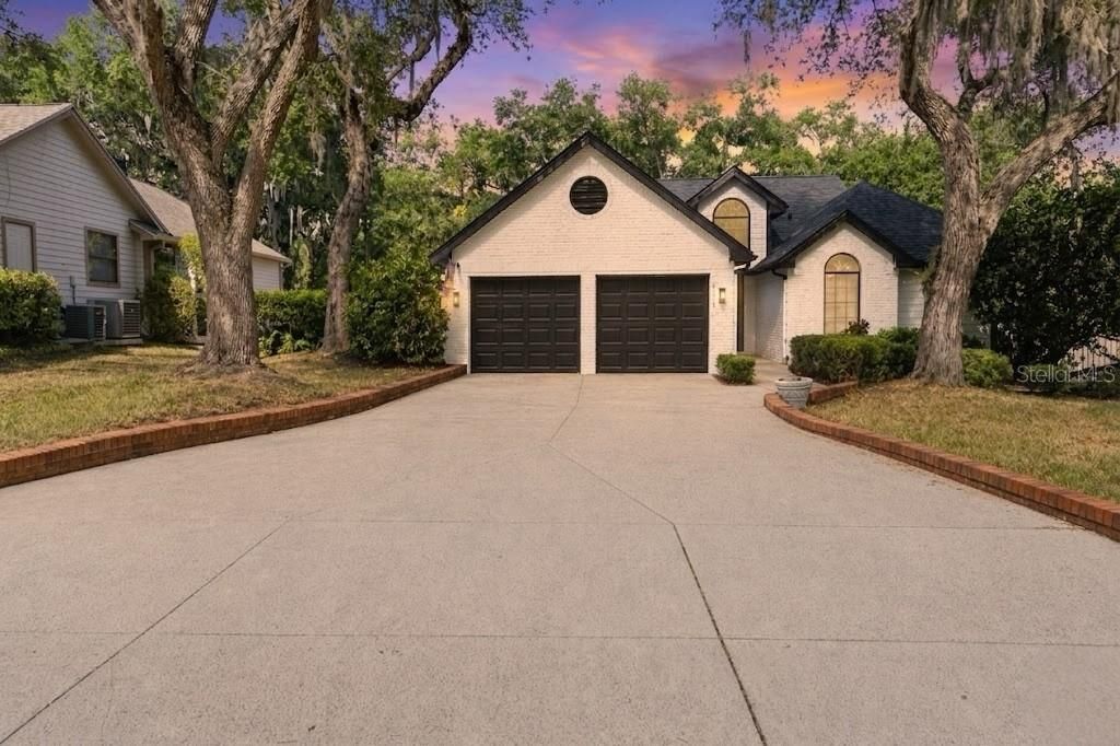 Photo of 331 Cascade Lane, Palm Harbor, FL 34684 (MLS # TB8505713)