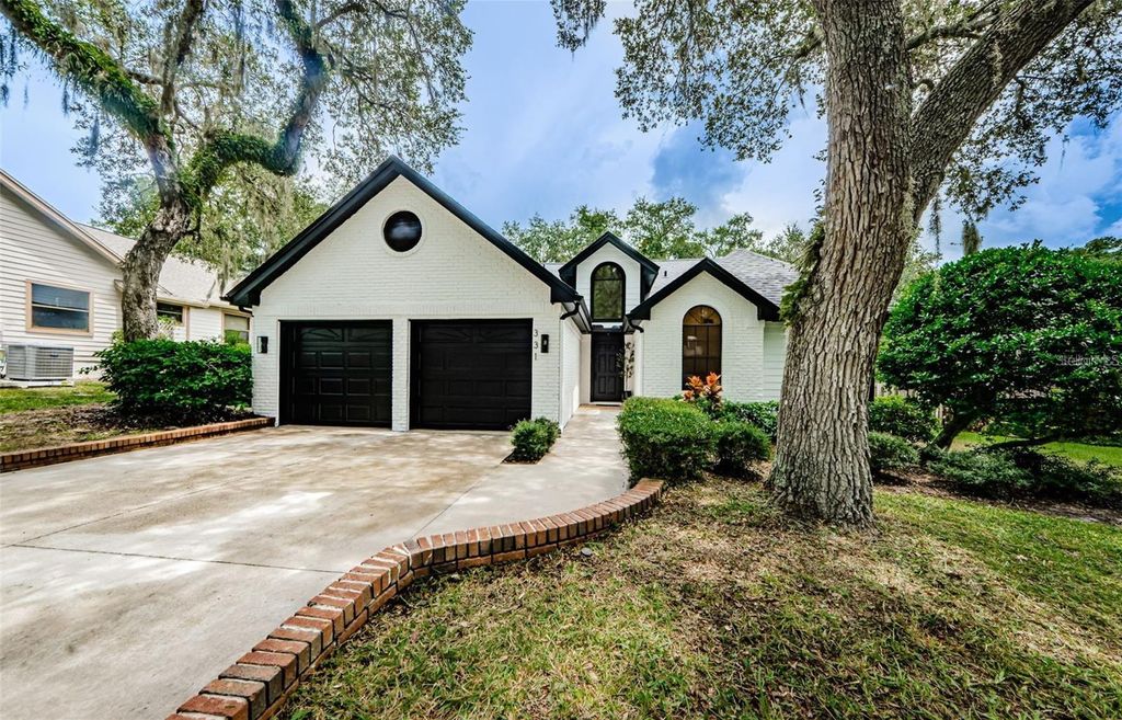 Photo of 331 Cascade Lane, Palm Harbor, FL 34684 (MLS # TB8505713)