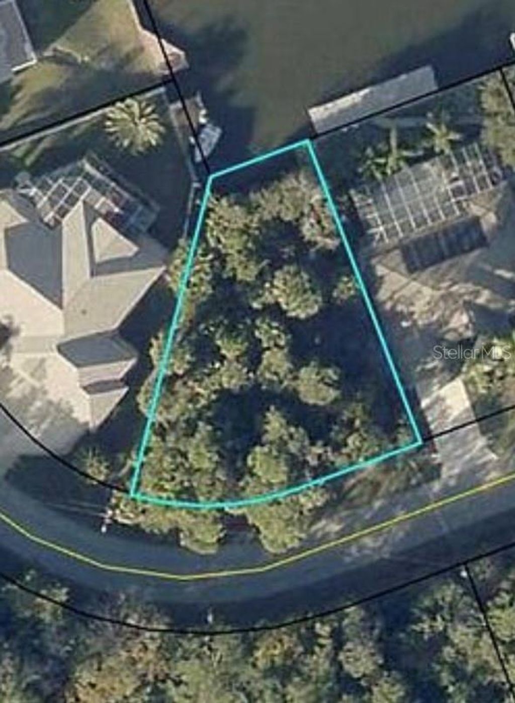 Photo of 27 Colechester Lane, Palm Coast, FL 32137 (MLS # FC314612)