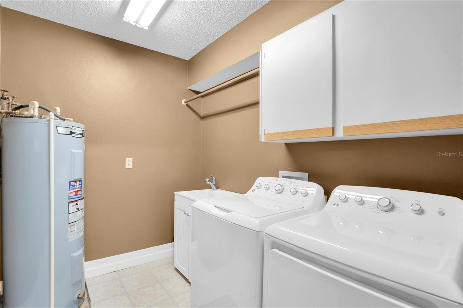 VILLAS AT CYPRESS RUN - Residential