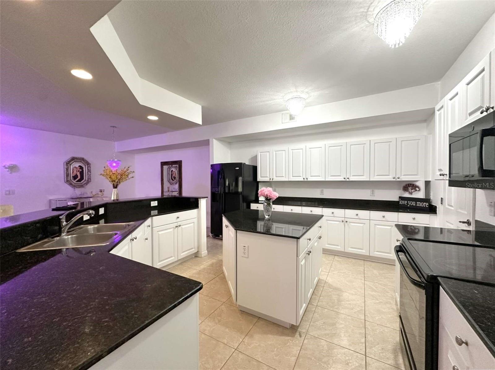 PARADISE LAKES CONDOMINIUM - Residential