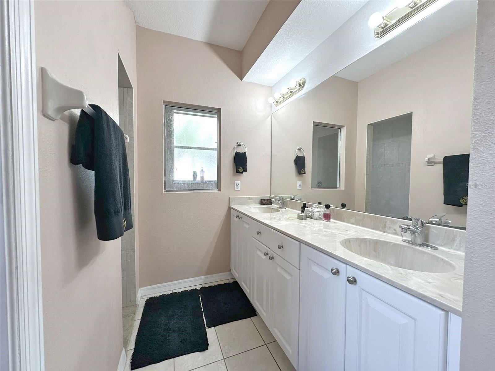 PARADISE LAKES CONDOMINIUM - Residential