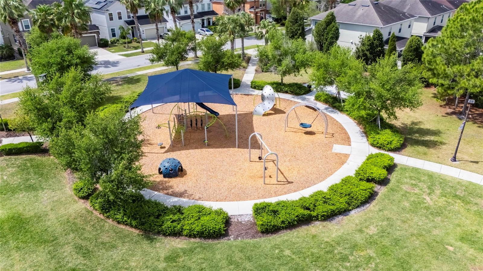 LUCAYA LAKE CLUB PH 2E - Residential