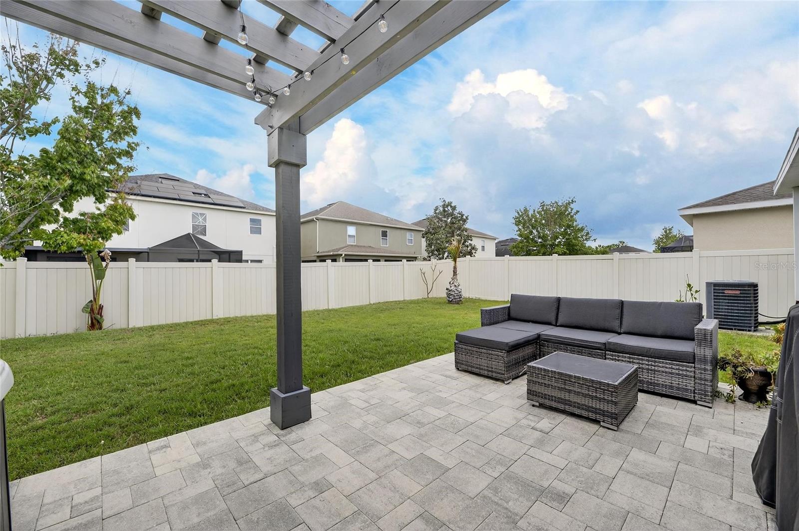 LUCAYA LAKE CLUB PH 2E - Residential