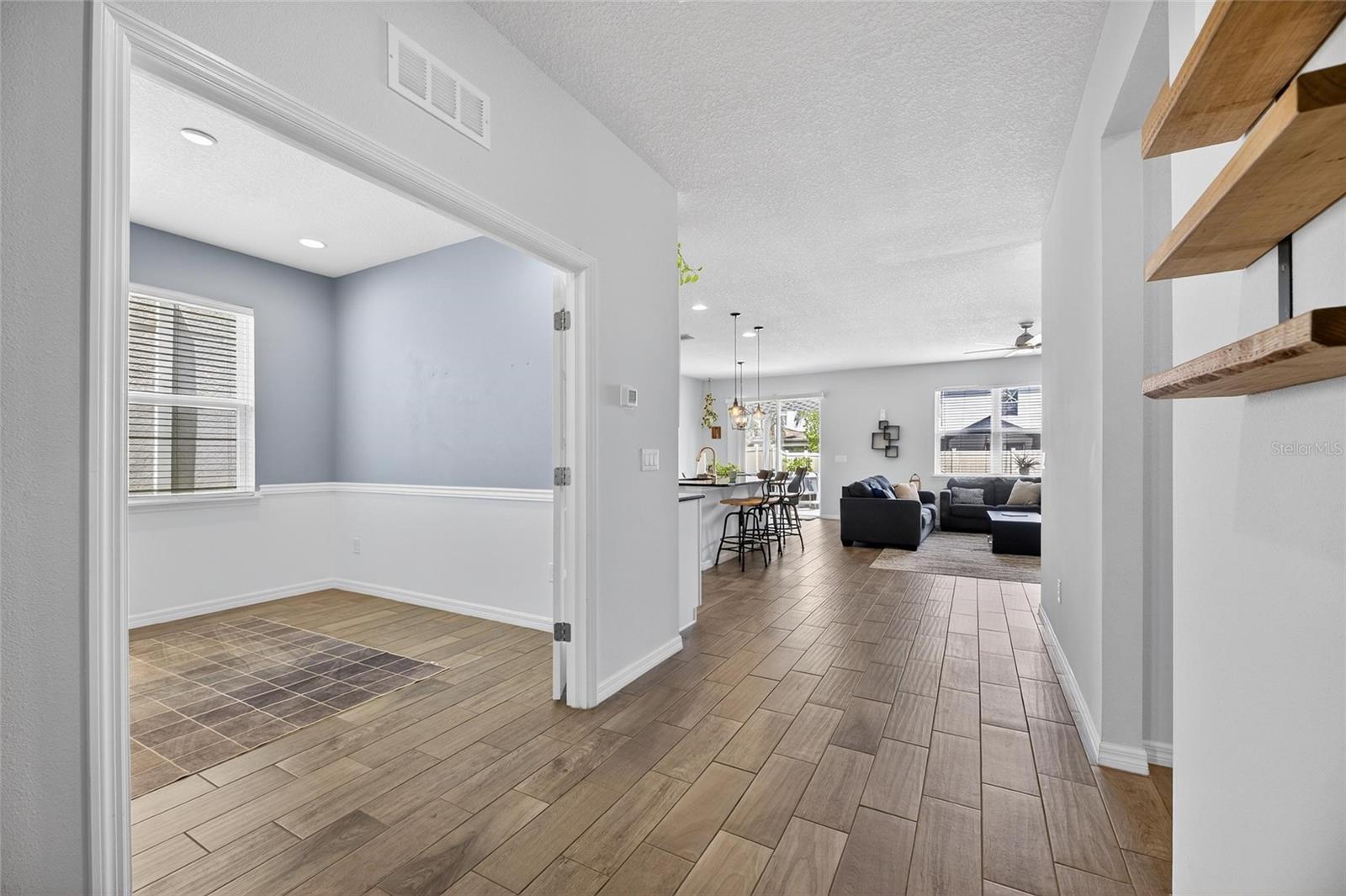 LUCAYA LAKE CLUB PH 2E - Residential