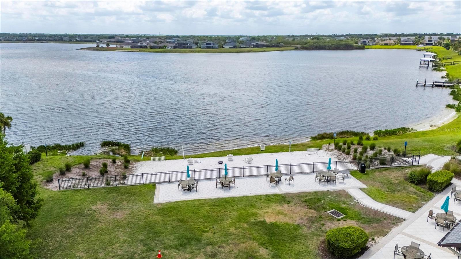 LUCAYA LAKE CLUB PH 2E - Residential