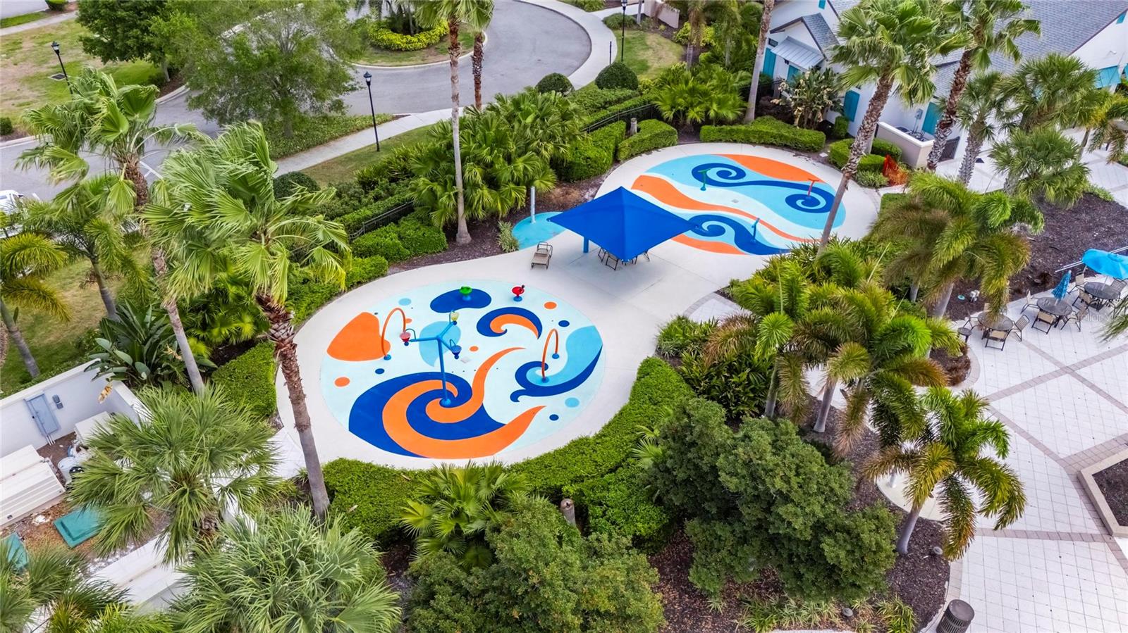 LUCAYA LAKE CLUB PH 2E - Residential