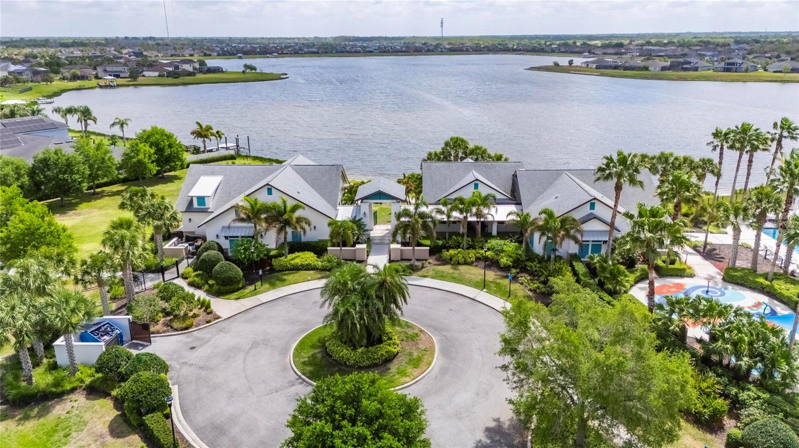 LUCAYA LAKE CLUB PH 2E - Residential