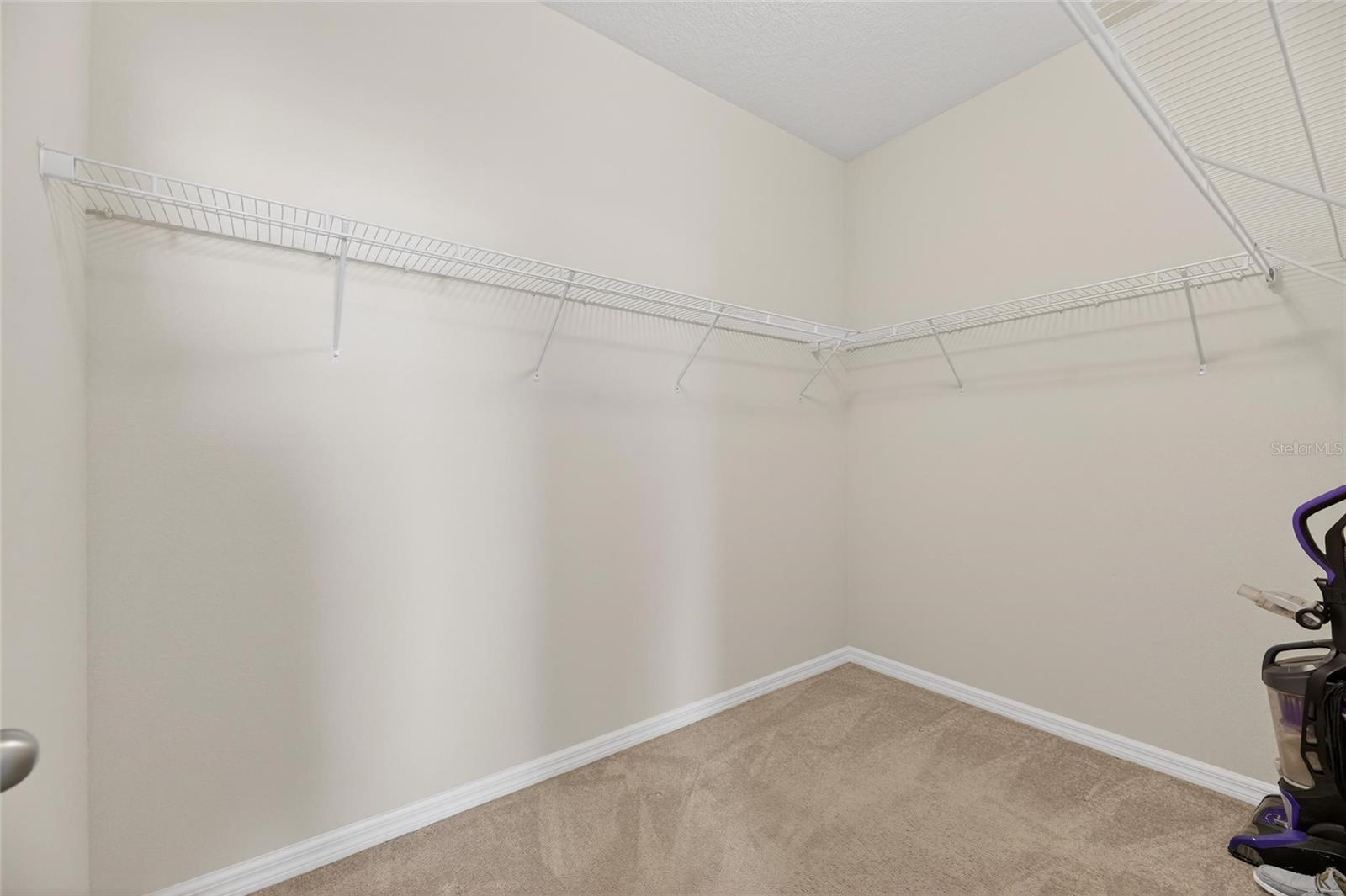 LUCAYA LAKE CLUB PH 2E - Residential