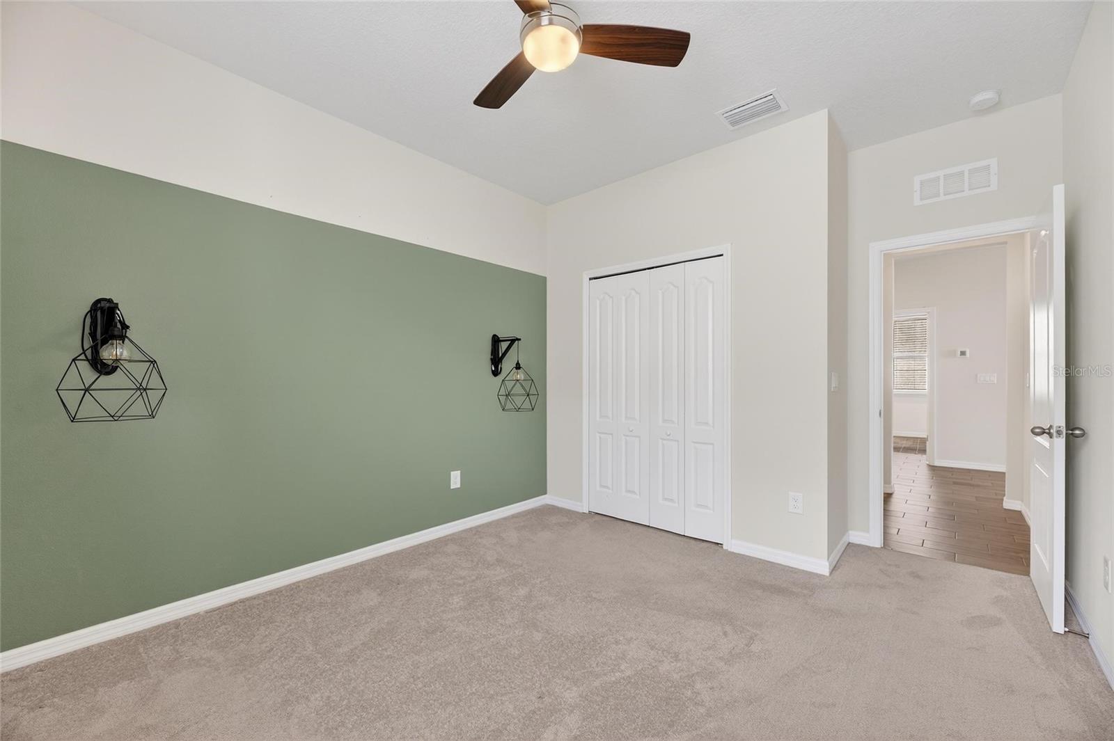 LUCAYA LAKE CLUB PH 2E - Residential